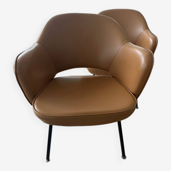 Eero Saarinen conference chair for Knoll International from the 1960s