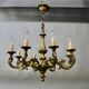 Lustre en bronze à 8 bras de lumière