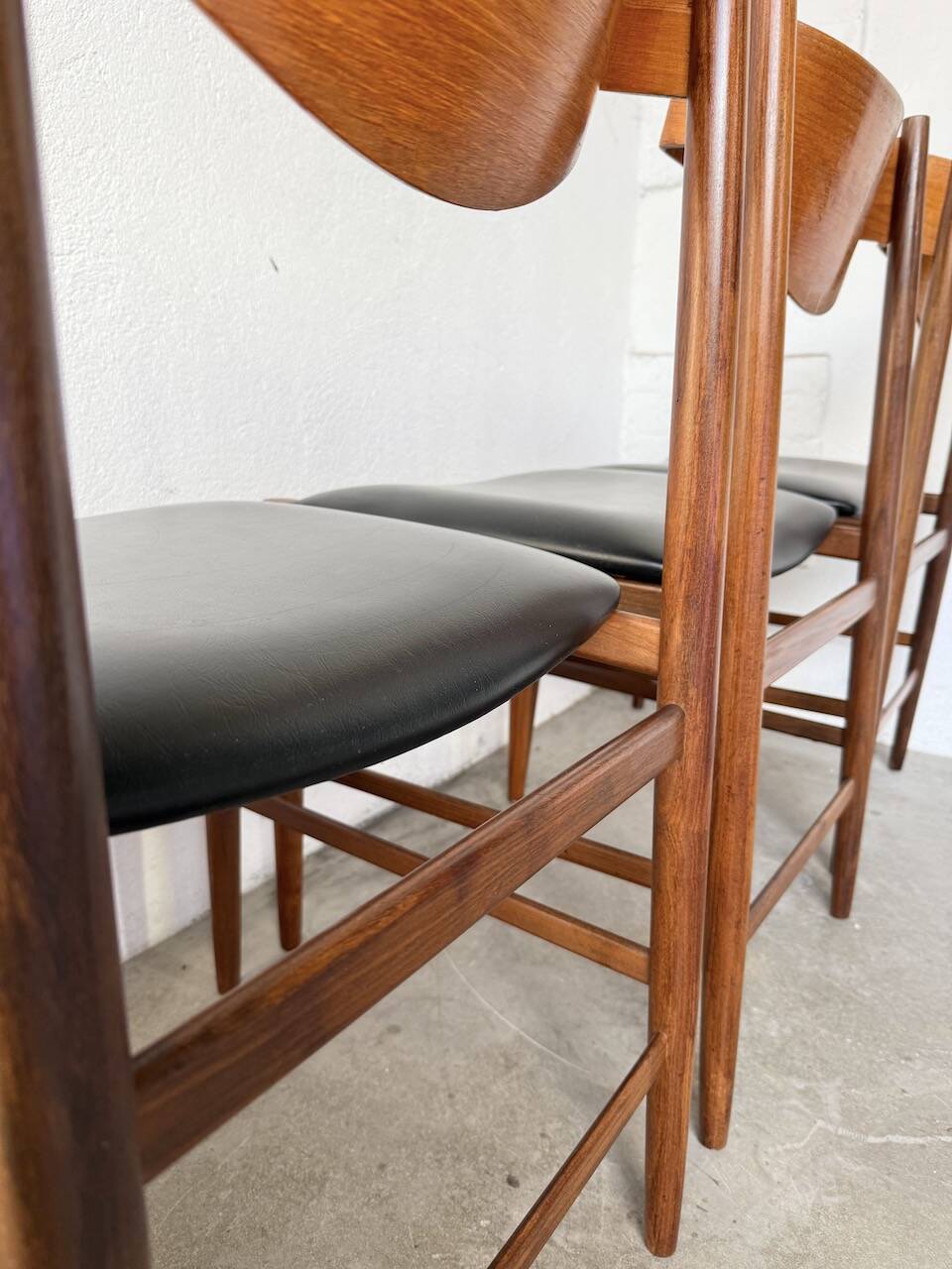 Set 4 chaises italiennes Gianfranco Frattini