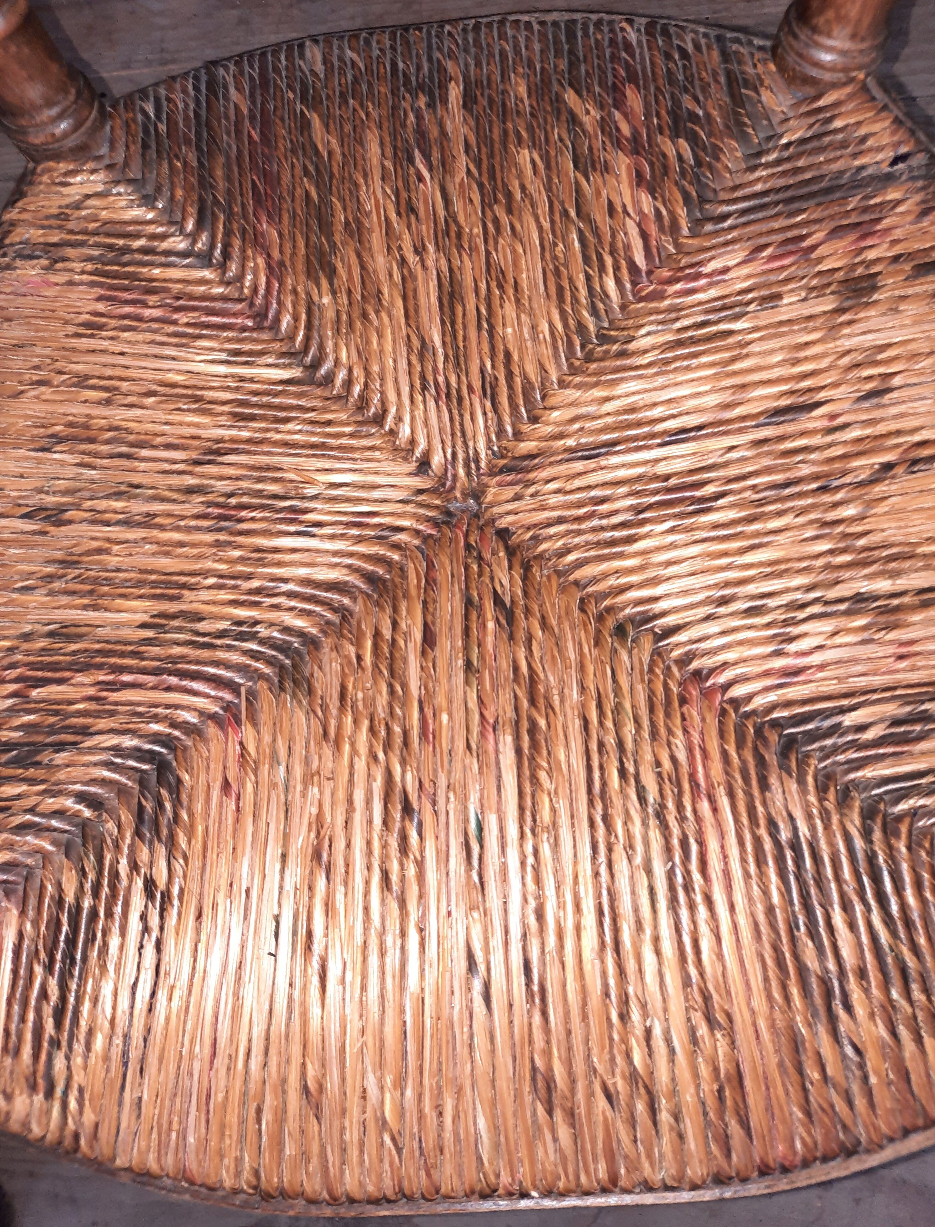 4 straw chairs with bar