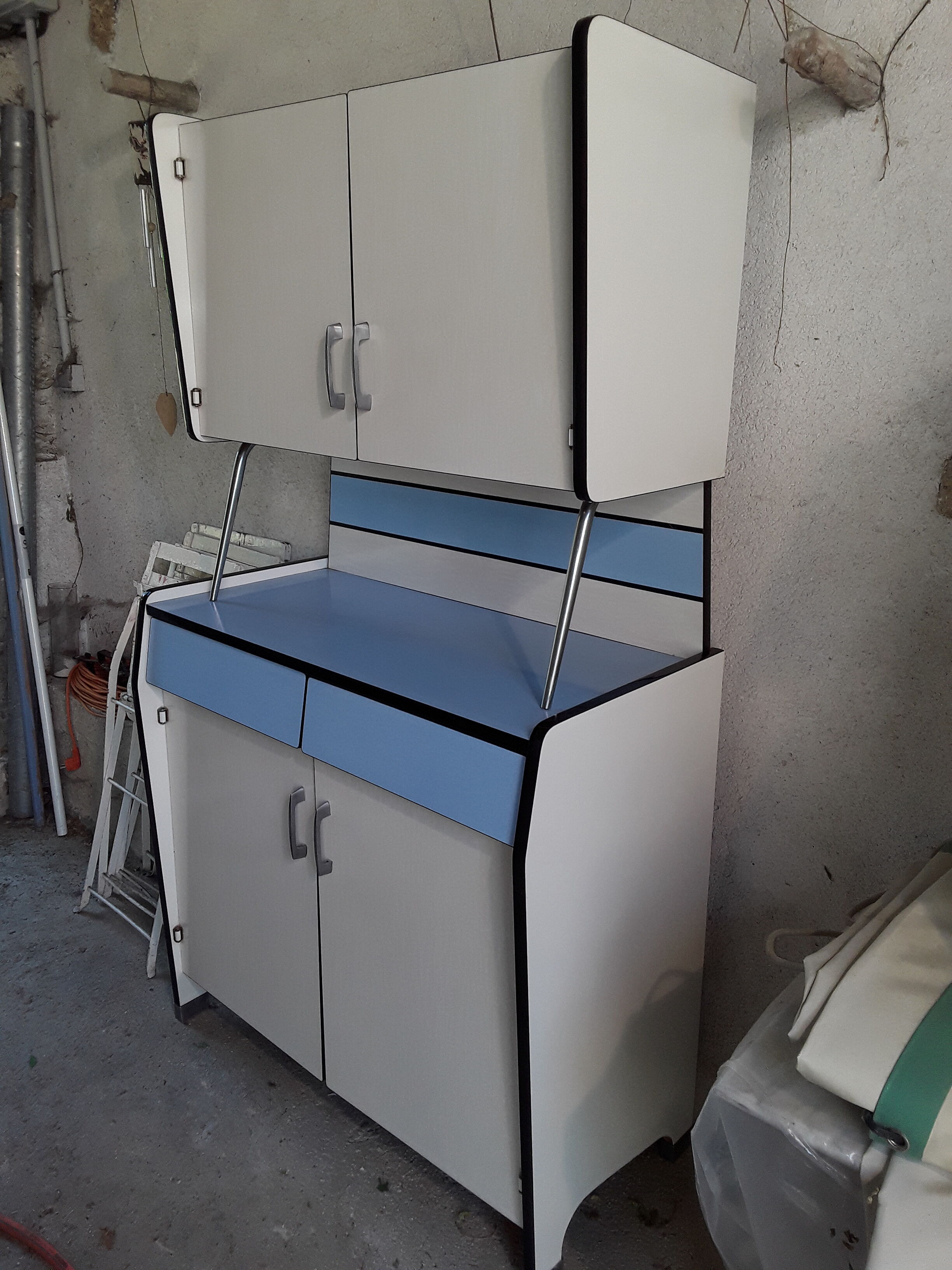Vintage kitchen buffet in formica 60s/70s