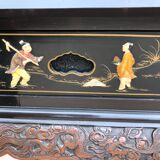 Slope office with asian decorations from the 1950s