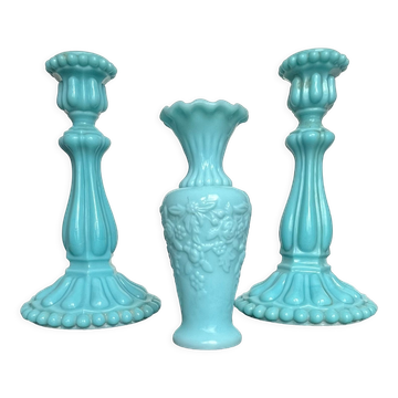 Pair of opaline candlesticks and its vase