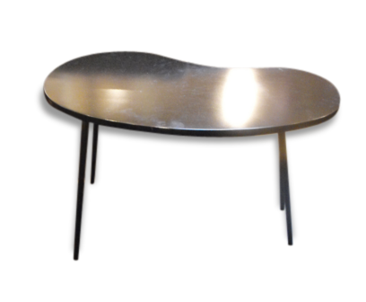 Table bean 1950. Black lacquered tray. Very good condition.