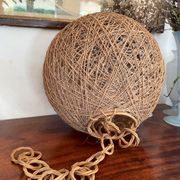 Suspension corde et rotin vintage