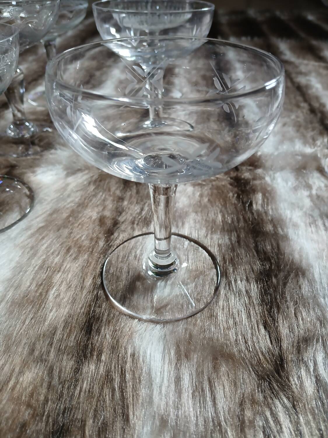 8 mismatched vintage champagne coupes