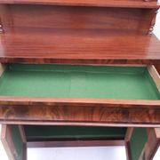 Stepped buffet in flamed mahogany veneer