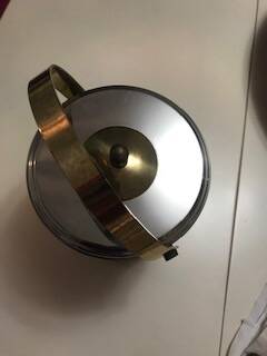 Stainless steel bucket