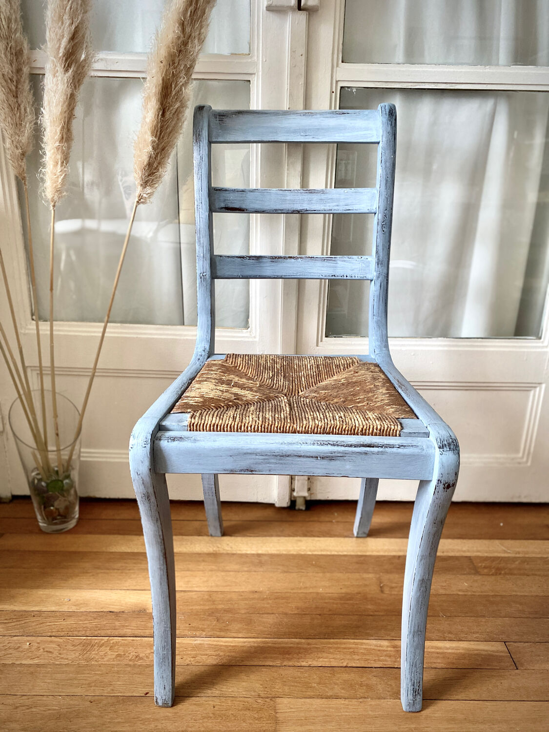 Wooden chair and seat in vintage blue straw