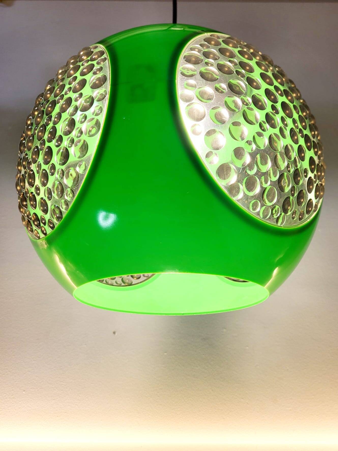 Suspension Space Age verte "Bug eye" par Massive, Belgique vers 1970