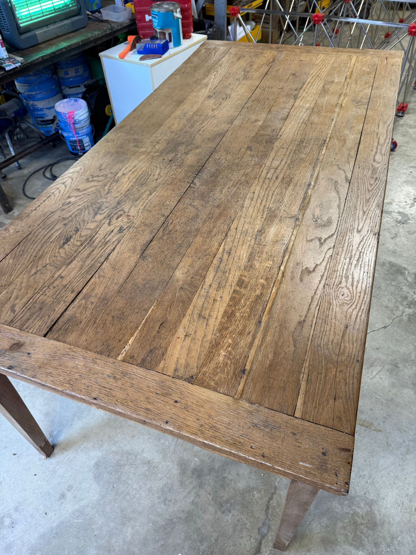 Farm table