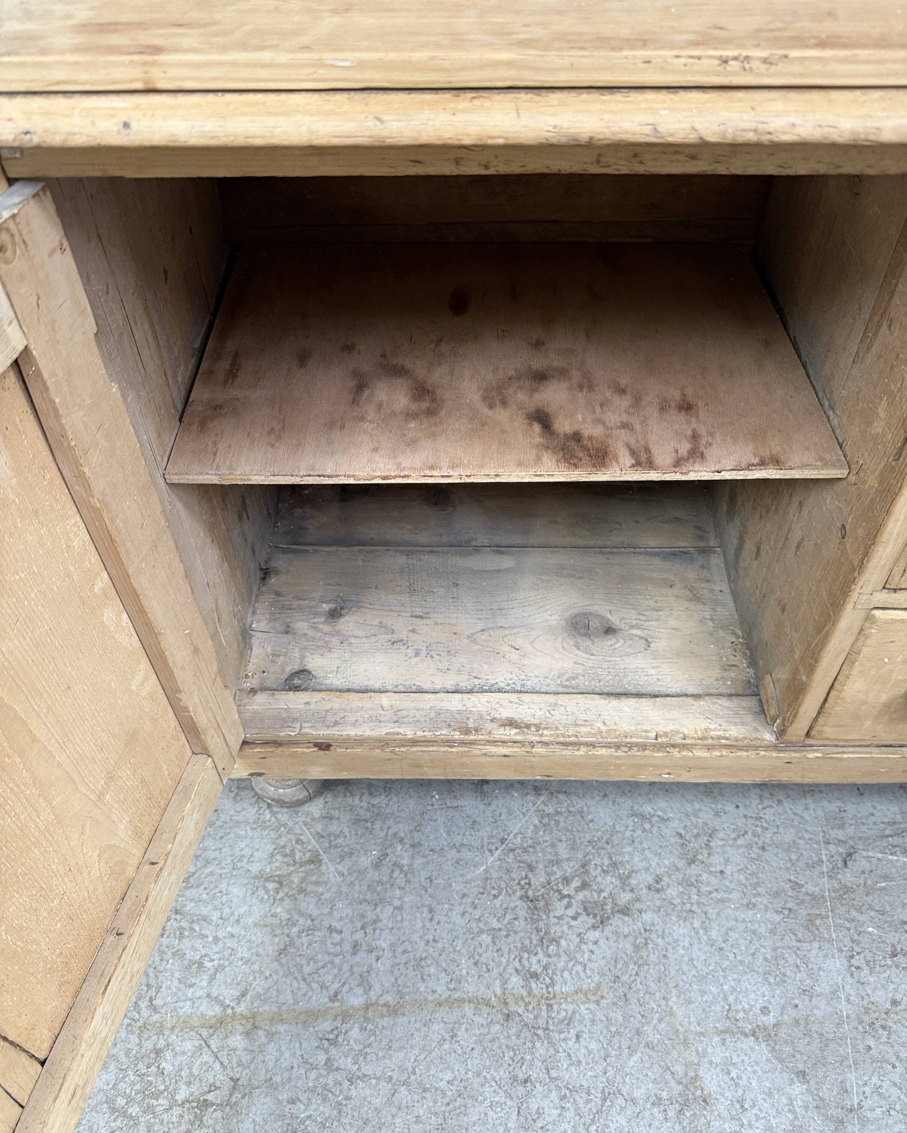 Antique English two-body buffet in solid pine (renovated)