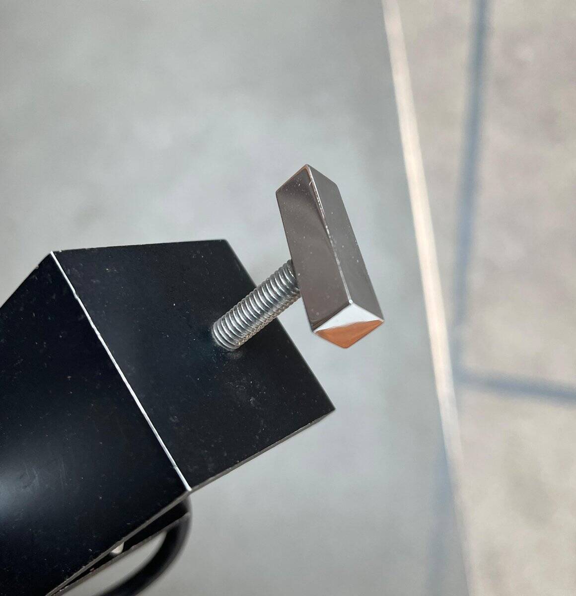 Mid-Century Modern minimalist clamp lamp by Cosack, 1960s.