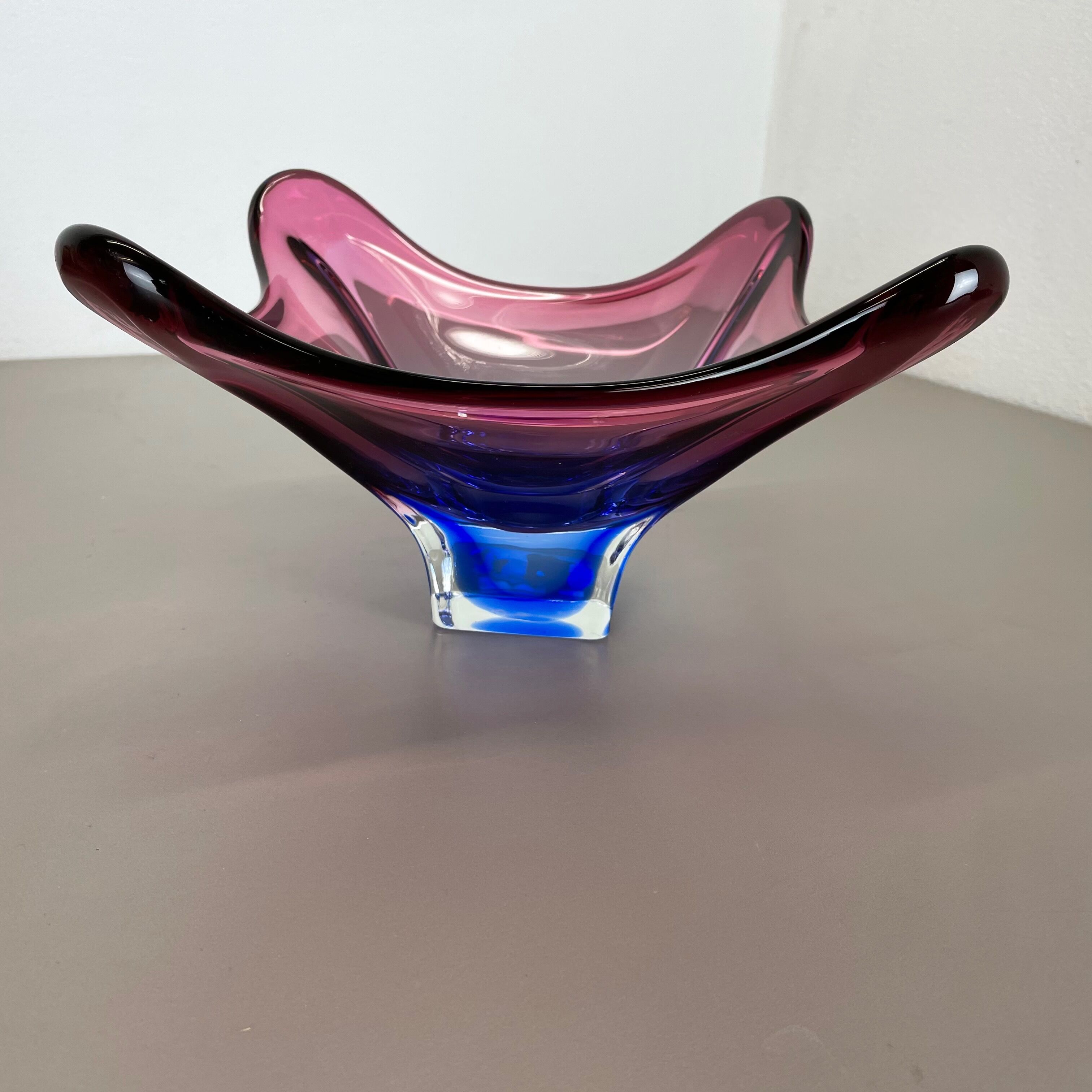 Floral glass bowl shell centerpiece by Fratelli Toso Murano, Italy, 1970s