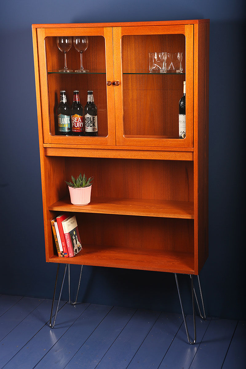 Fresco drinks glass display cabinet on hairpin legs by G-Plan 1970s