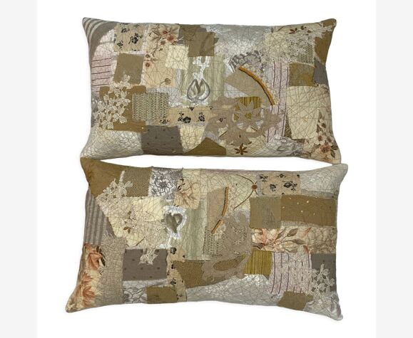 Paire de coussins tissus anciens