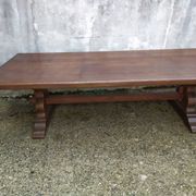 Table de conférence monastère chêne
