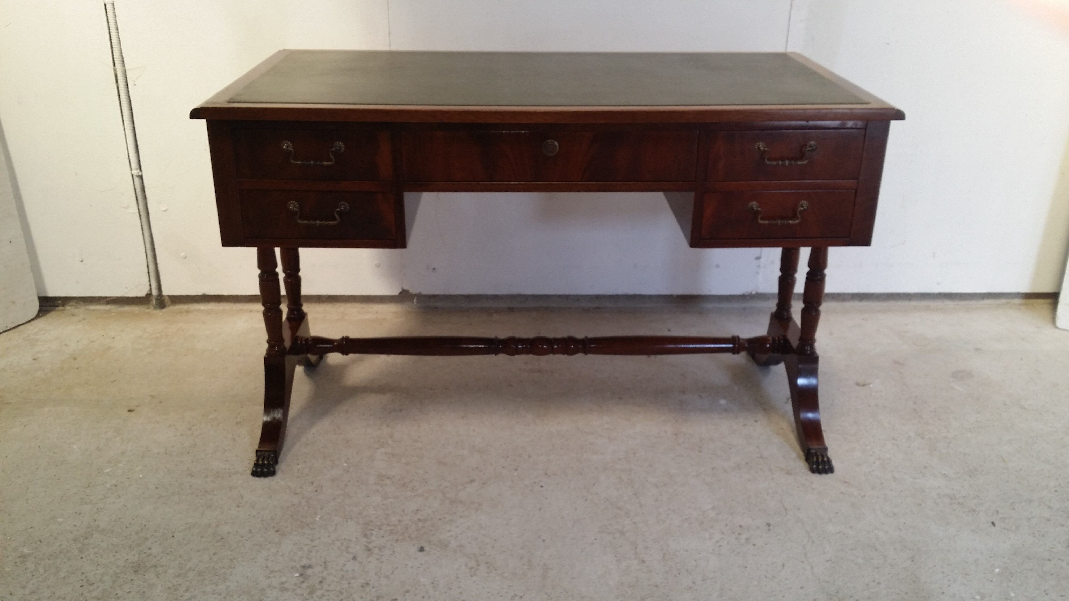 Bureau cuir anglais acajou