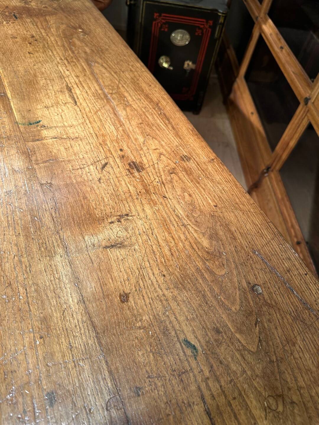 French antique writing table