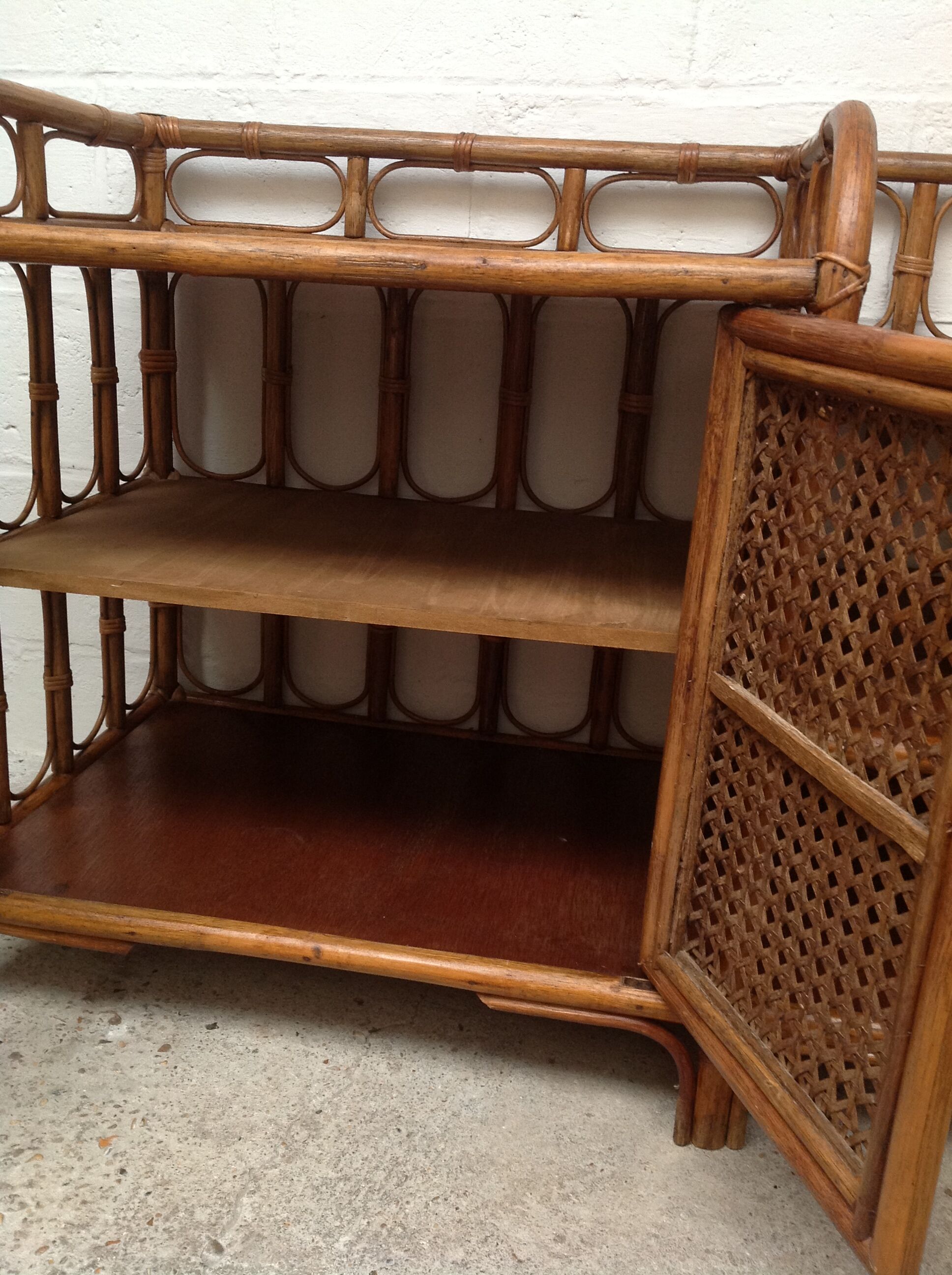 Buffet vintage cannage rotin et bois