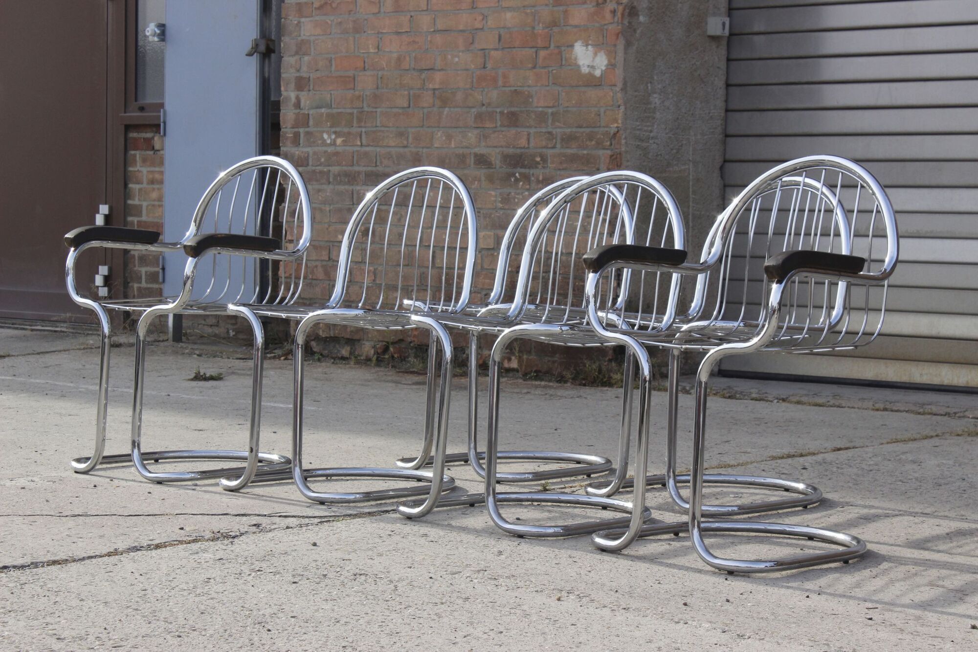 4 chairs & 2 armchairs in chrome-plated steel wire by Gastone Rinaldi, Italy 1970s