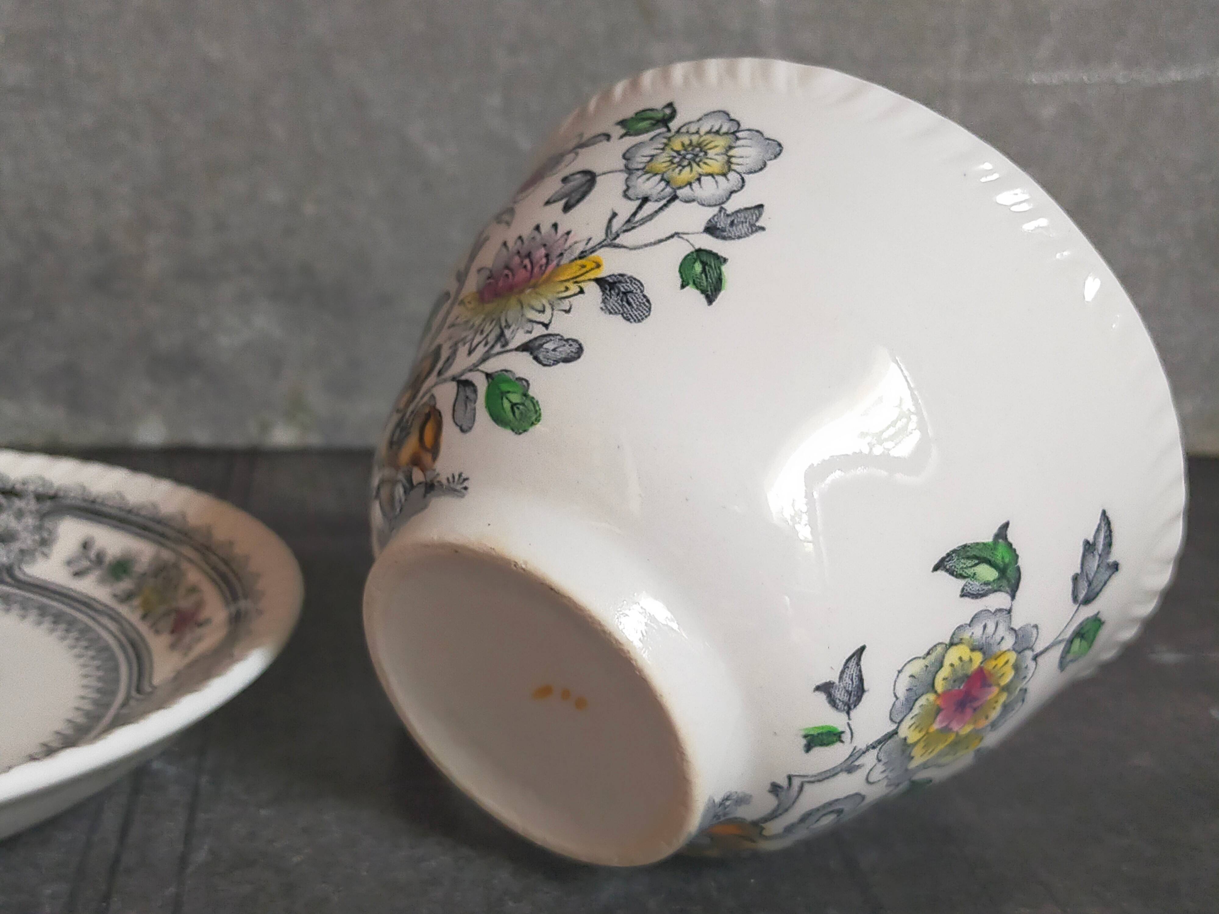 Two vintage wood & sons english lunches "dorset" service