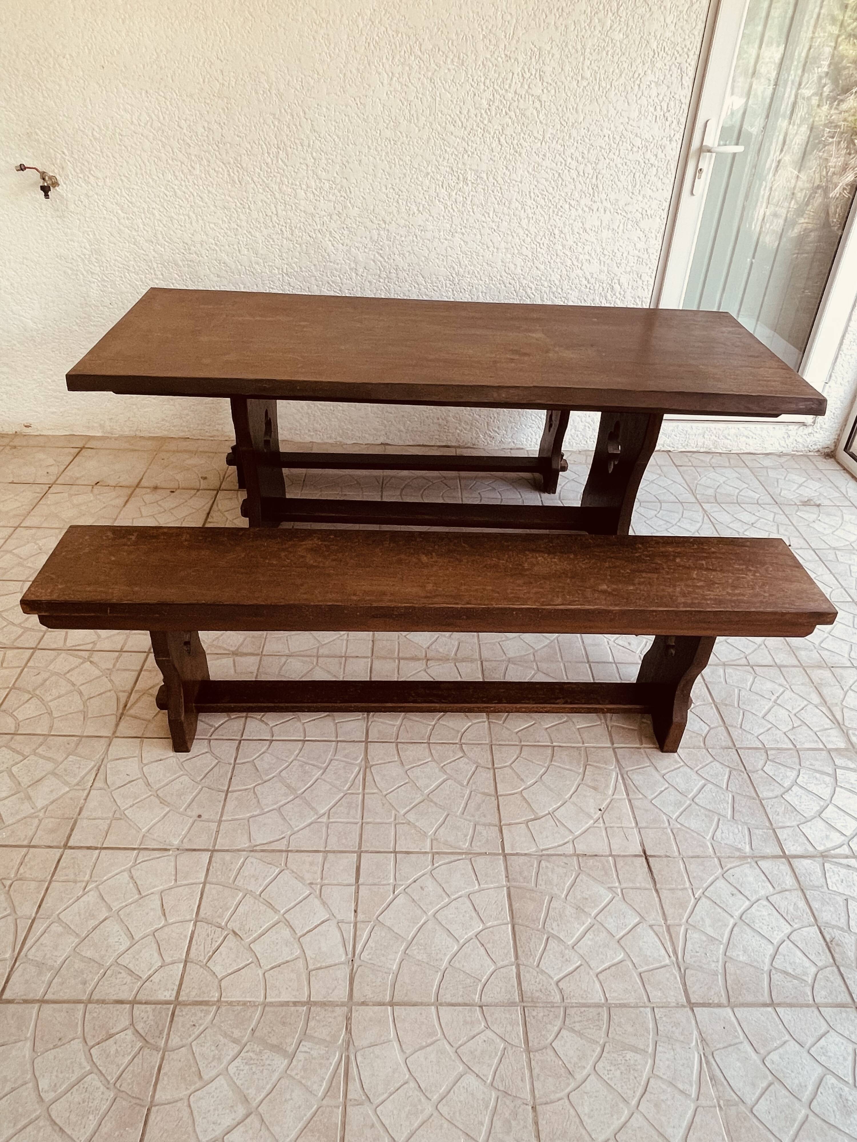 Table de Monastère Anglaise en Chêne Massif et ses 2 Bancs