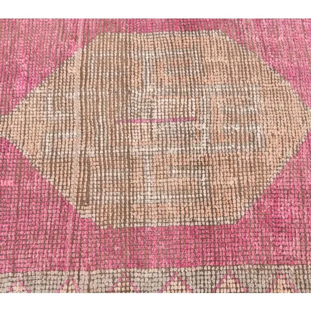 Vintage pink geometric Turkish hand-knotted runner 92x356