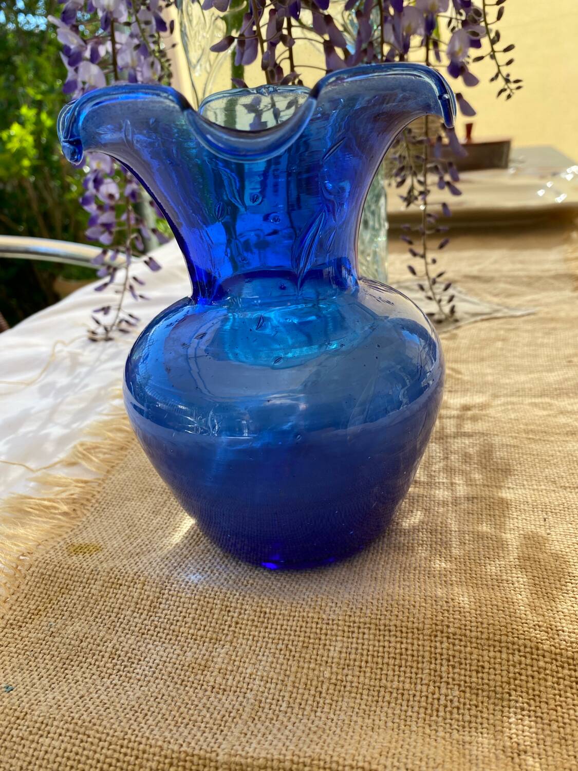 Joli petit Vase , en verre bullé