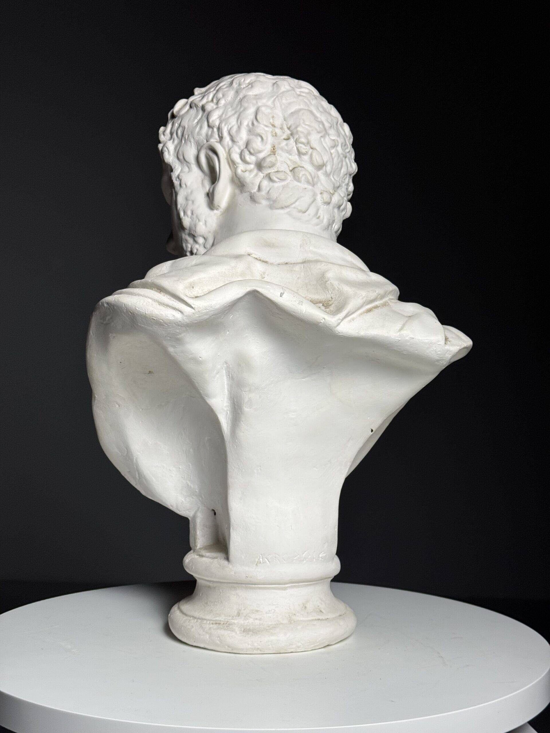 Buste en plâtre de Caracalla appelant