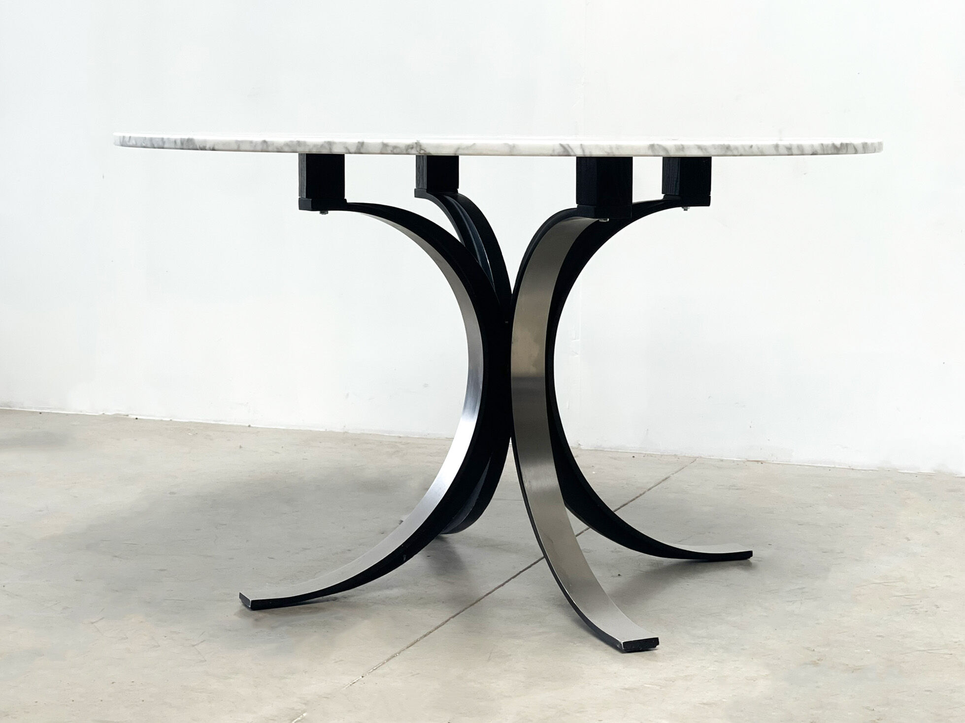 Marble dining table T69 by Osvaldo Borsani for Tecno 1970s