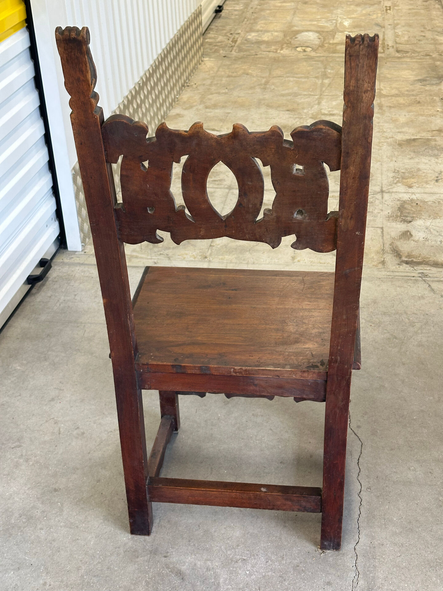 6 Alsatian chairs from the 19th century – carved wood – interlaced decoration