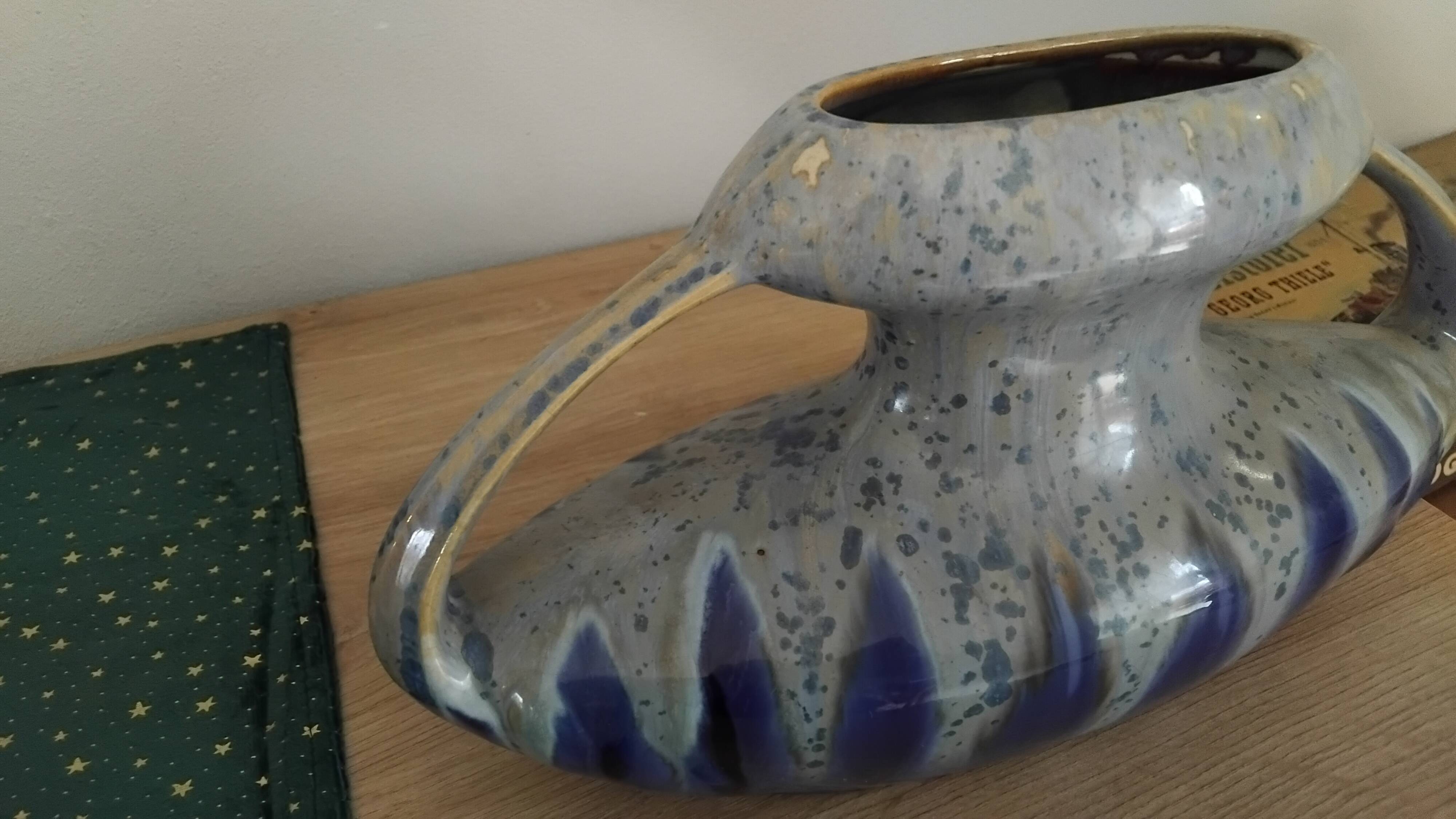 Ceramic vase with handles, signed Gustave De Bruyn, Fives, Lille, Art Deco period