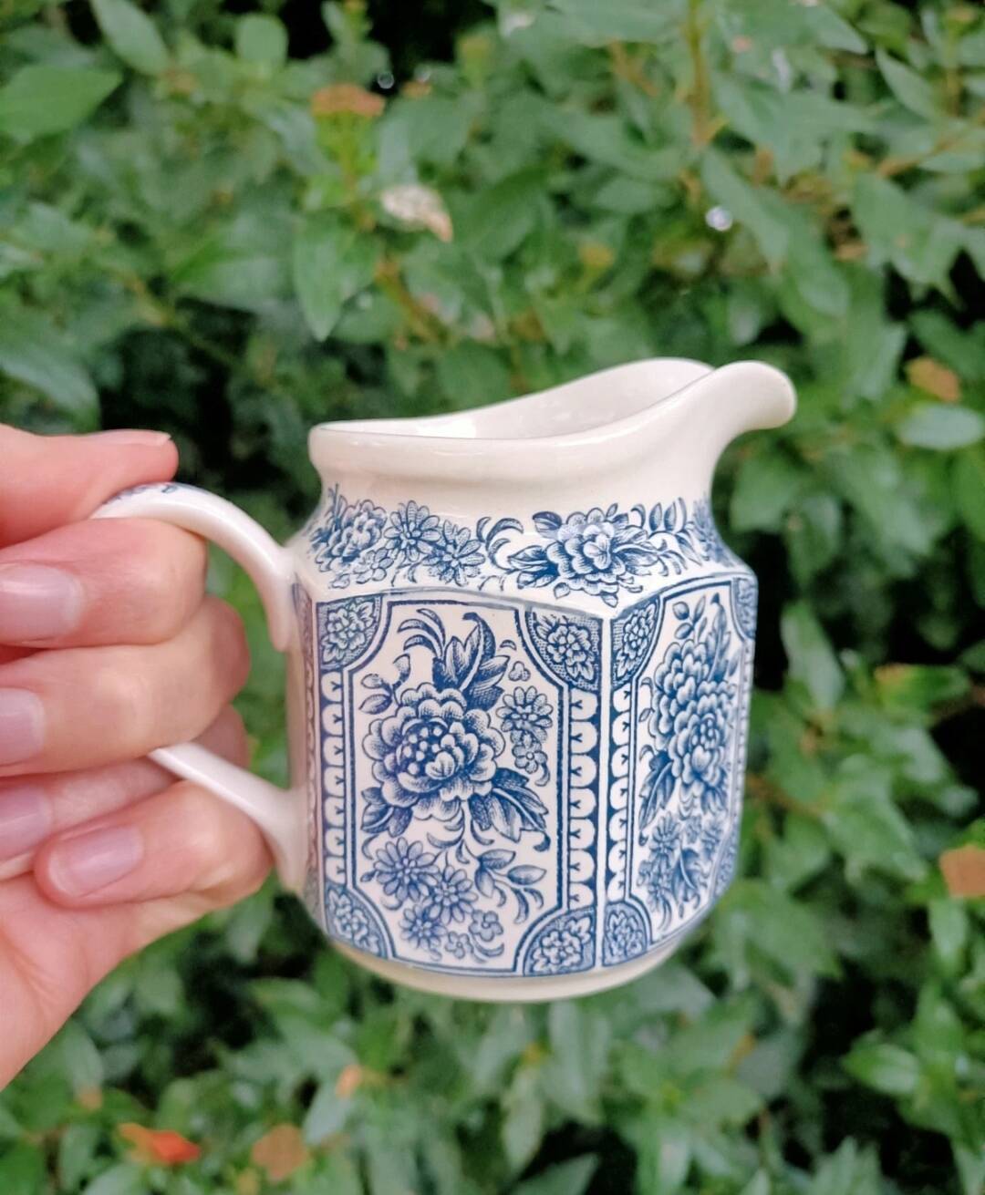 Milk jug Made in England 💐