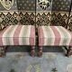 Paire de poufs de style Louis XIII