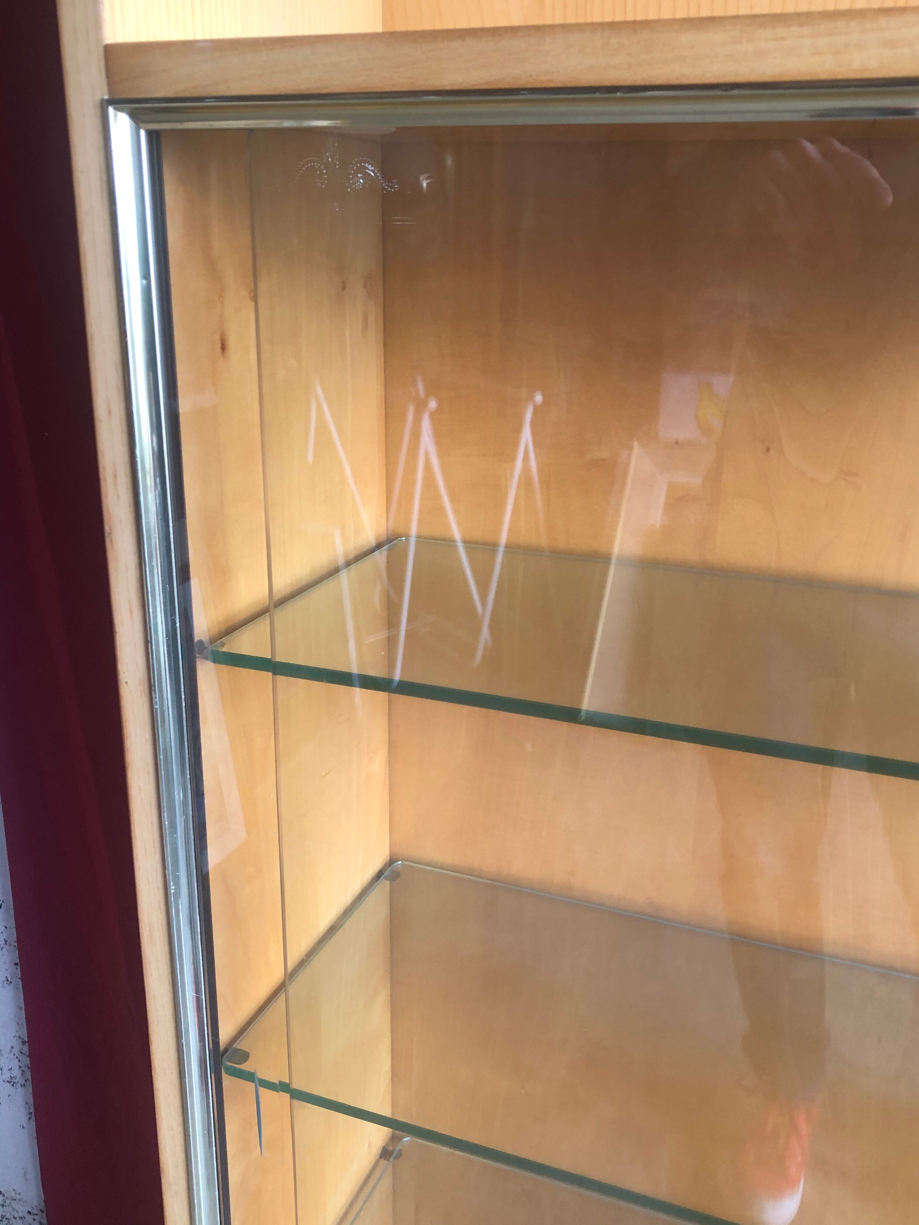 Vintage library showcase 1960/1970