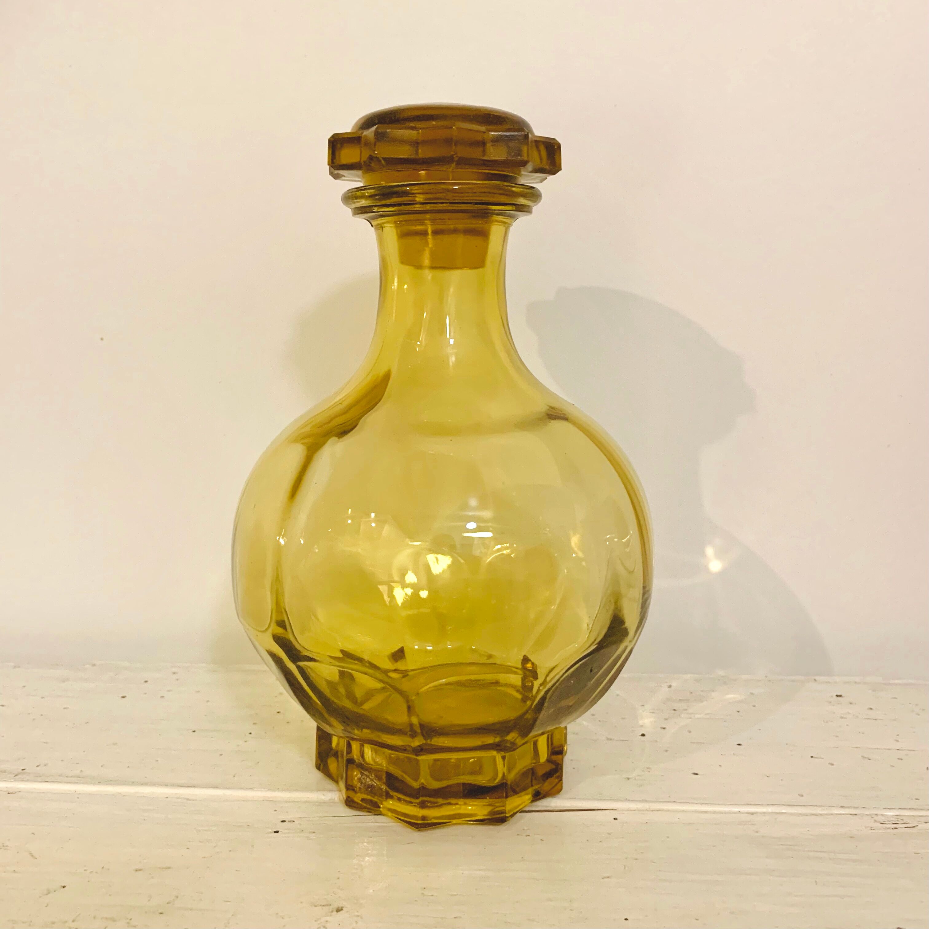 Carafe art deco yellow
