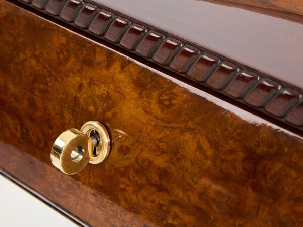 Bureau Süe & Mare loupe d’amboine et palissandre 1921