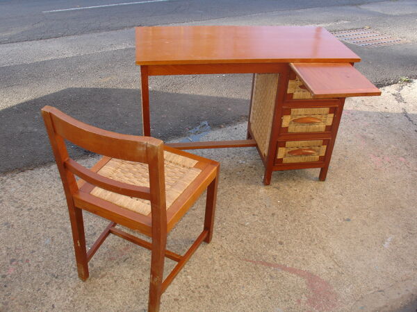 Bureau et sa chaise en acajou et paillage fabrication Mexique en 1959