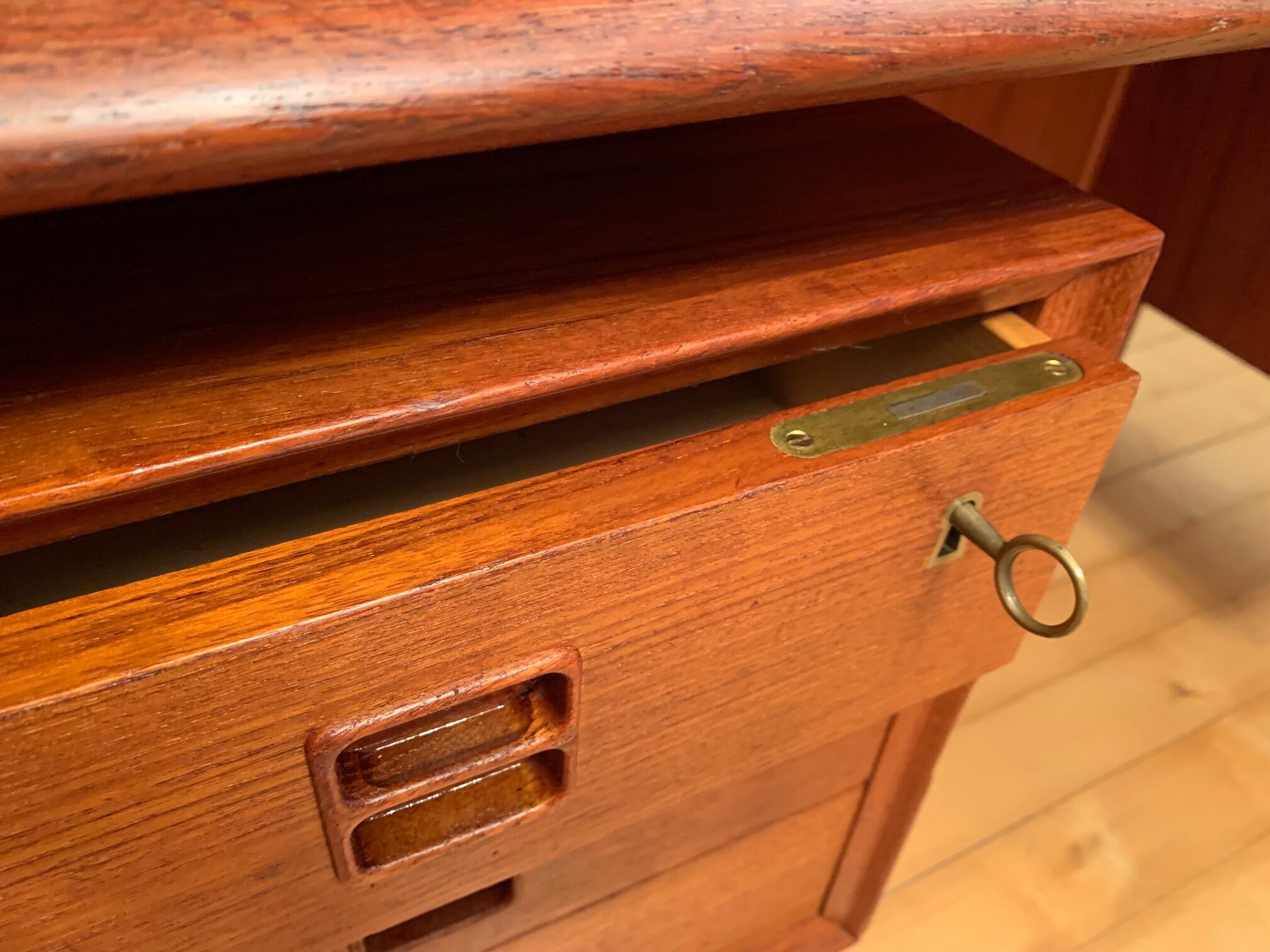 Double-sided desk by Arne Vodder, Brouer Møbelfabrik, Denmark, 1960s