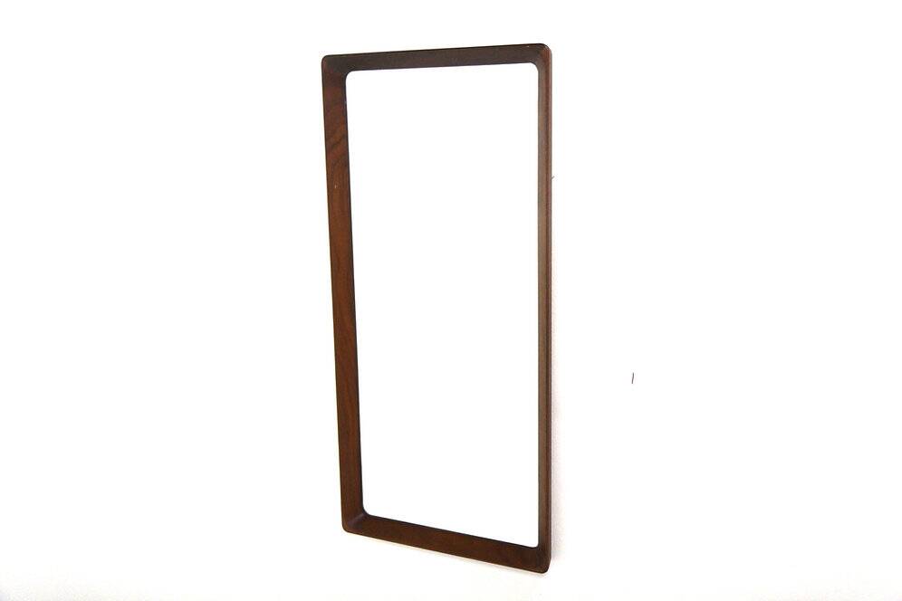 Miroir scandinave en noyer, Suède 1960, 80 x 38cm