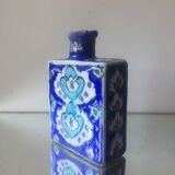 Islamic art ceramic vase in Iznik style antique