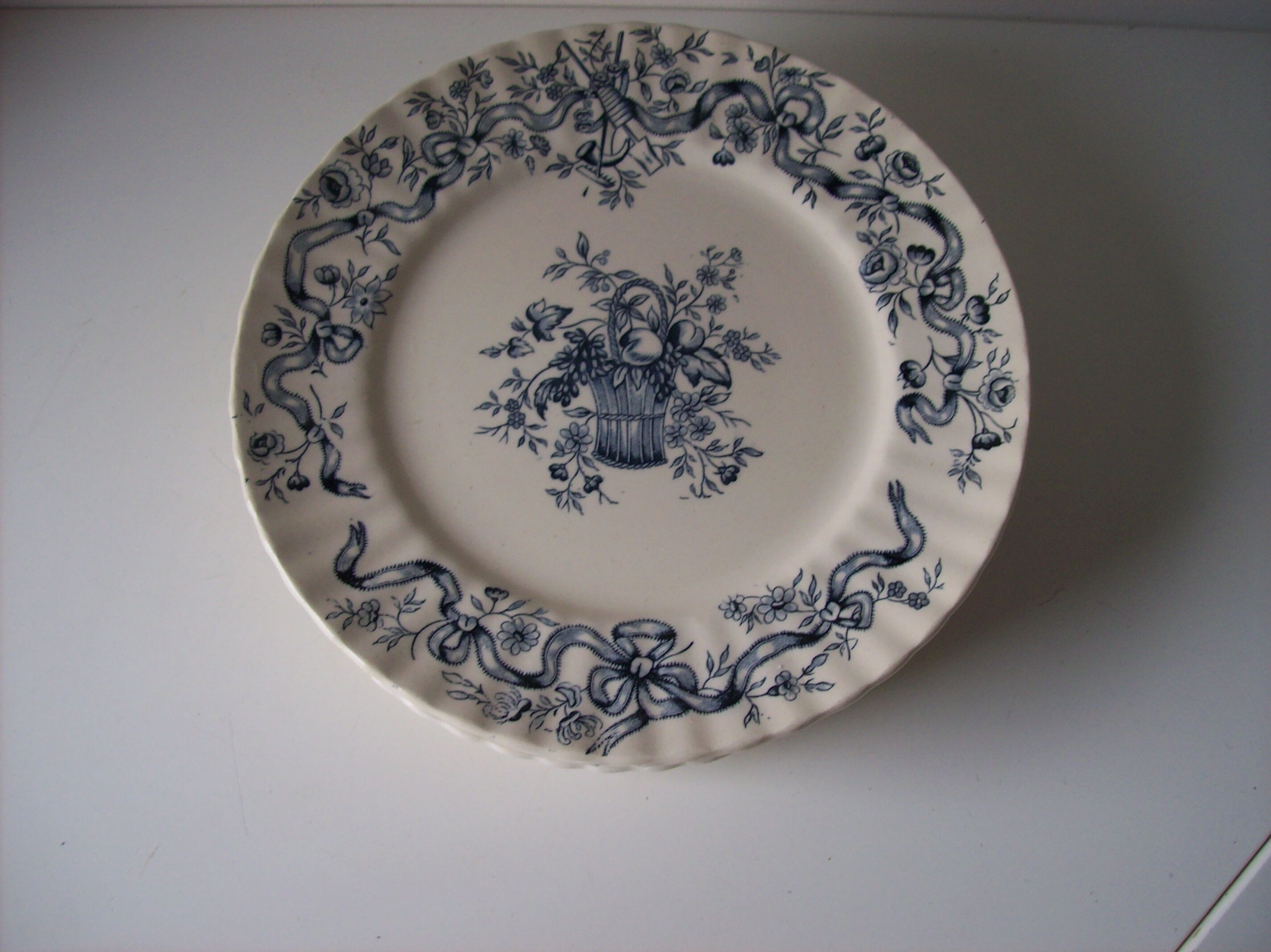 Old Longchamp plates