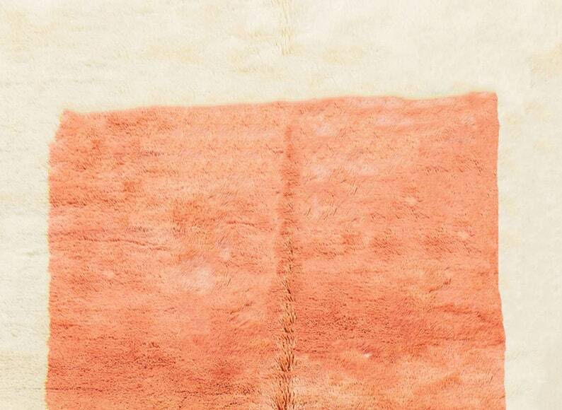 Traditional hand-woven Beni Mrirt rug, size 150 x 250 cm