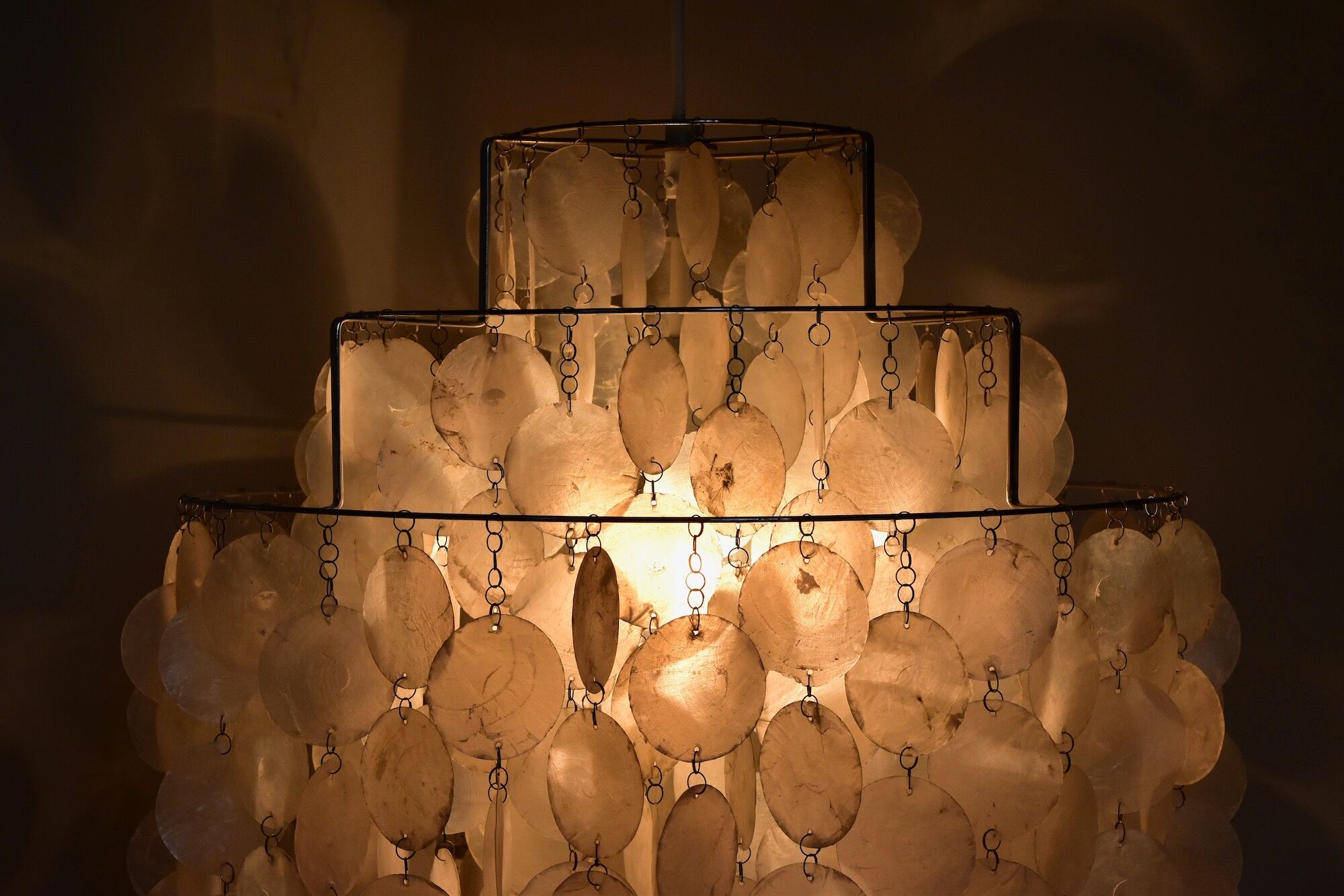 Fun1 DM Shell chandelier from Verner Panton by Lüber Switzerland