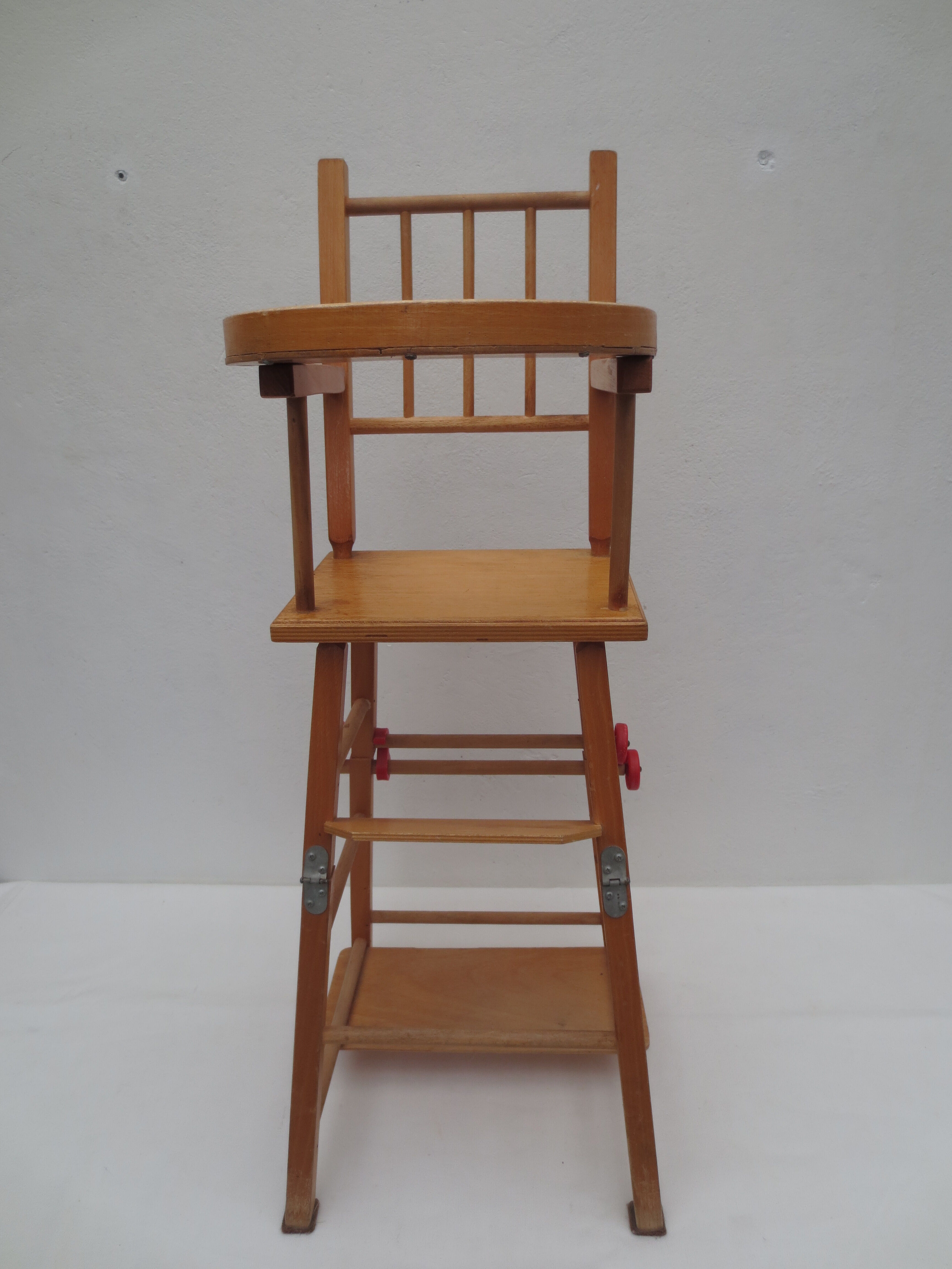 Old little doll high chair