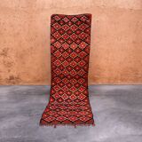 Moroccan rug Marmoucha red - 289 x 97 cm