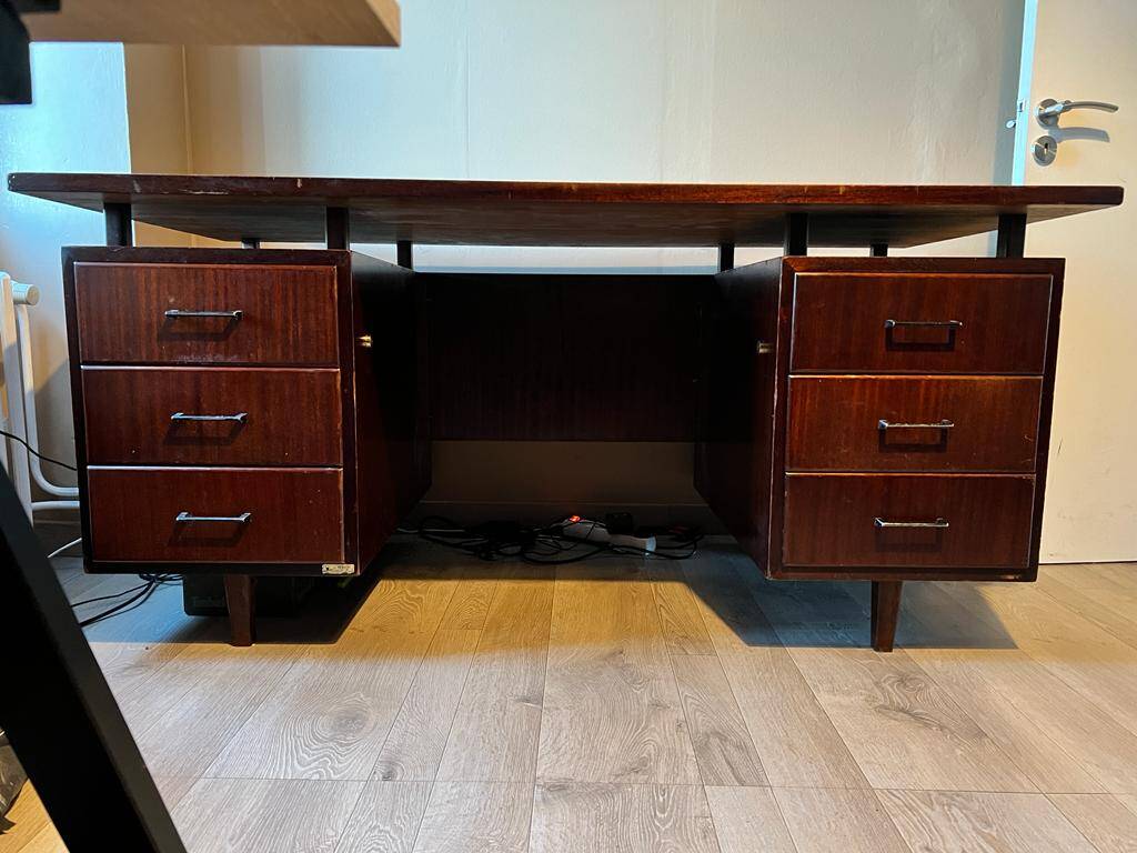 Art deco desk