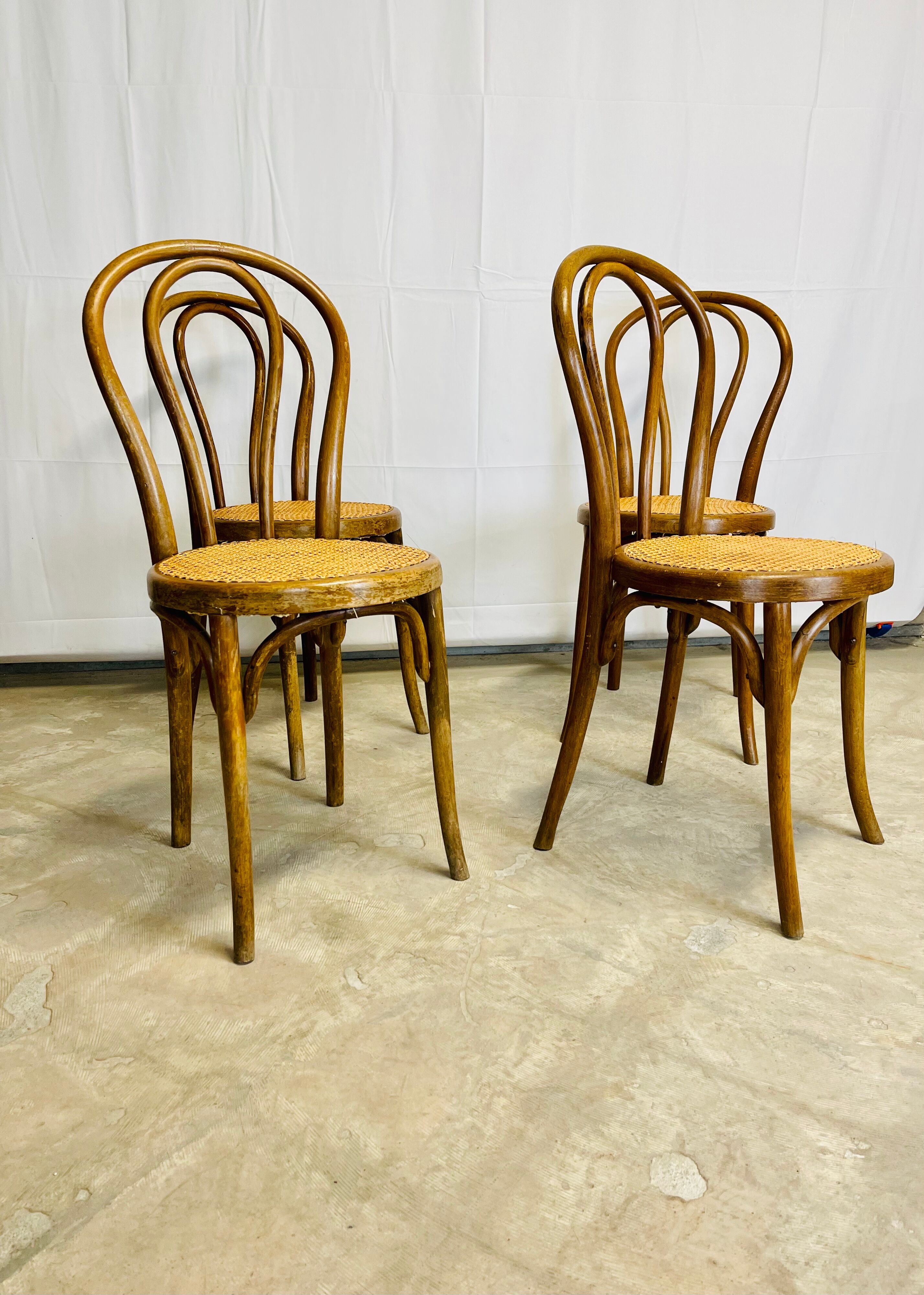 4 chaises Kohn