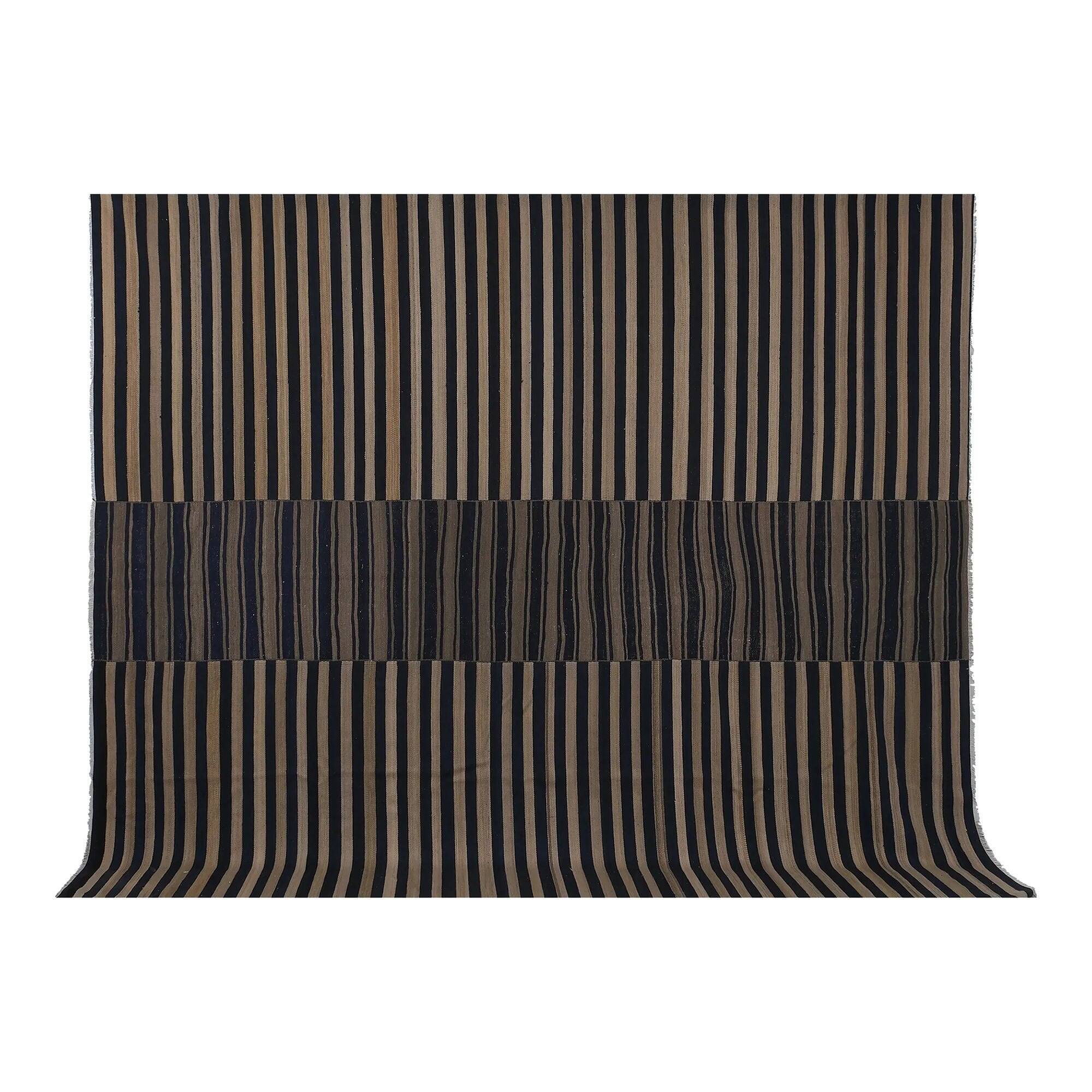 Vintage Turkish kilim, handwoven, 335x398 cm.